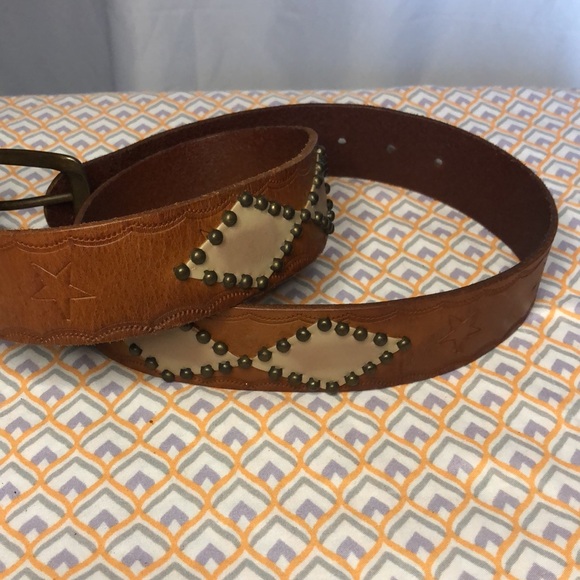LINEA PELLE brown genuine leather women’s belt with metal studs. Size Medium. - Picture 3 of 12